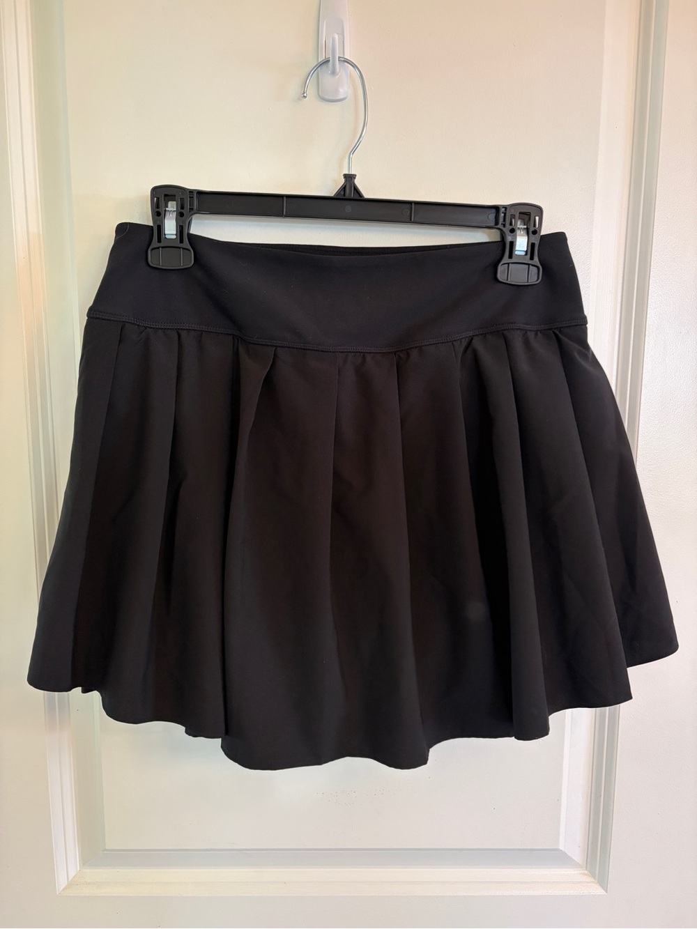 Old Navy High-Waisted StretchTech Pleated Skort - Black, Size M
